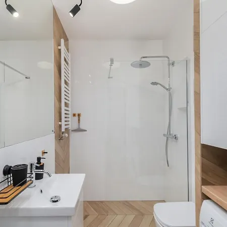 Blueapart Mogilska *