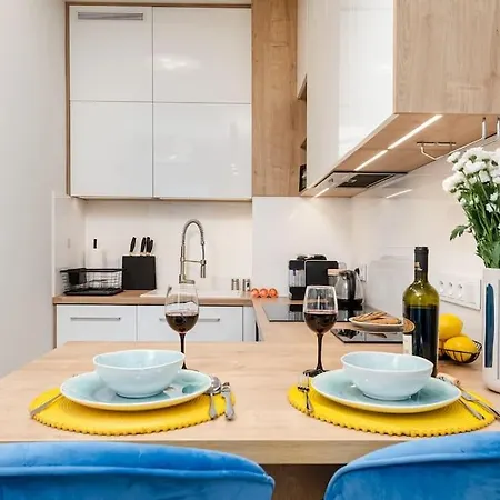 Blueapart Mogilska * Krasków